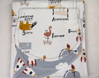 Manta de bebé de franela con dobladillo cosido y juego de paño para eructar con diseño de animales del bosque, kit de borde de ganchillo, Cuddle Tyme