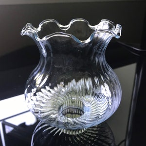 Swirl Glass Hurricane Shade with Ruffled Edge 5&quot; x 4&quot; clear glass wide belly hurricane candle replacement 1 1/2 inch Fitter cottagecore gift