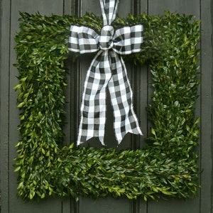 Boxwood Wreath, 14" Square Boxwood Wreath, Christmas Wreath, Fresh Boxwood Wreath, Front Door Wreath, Wedding Decor, Real Boxwood, Greenery