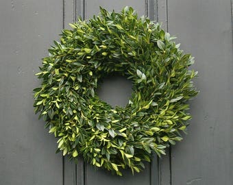 Christmas Wreath, Boxwood Wreath, 12", Fresh Boxwood Wreath, Live Holiday Wreaths, Front Door Wreath,  Natural Wedding Decor, Real Boxwood