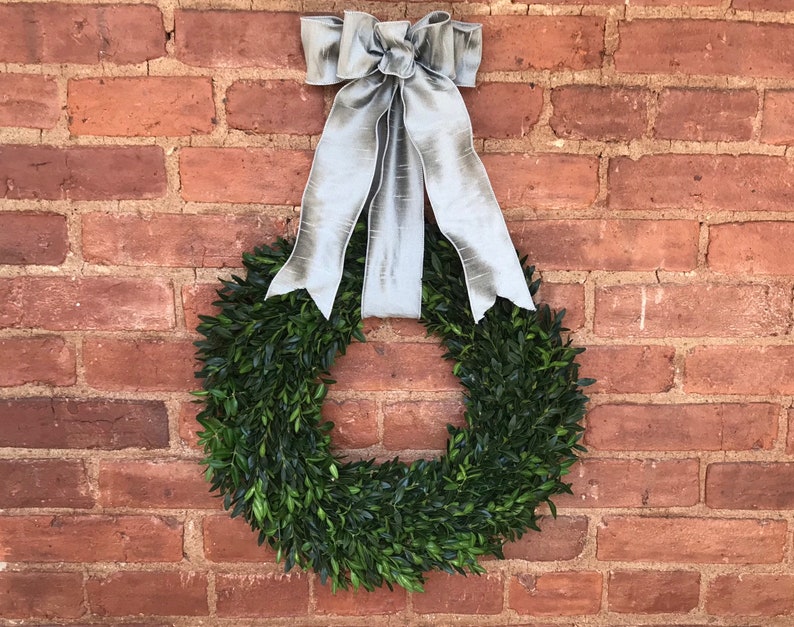 Christmas Wreath, Boxwood Wreath, 12, Fresh Boxwood Wreath, Live Holiday Wreaths, Front Door Wreath, Natural Wedding Decor, Real Boxwood Silver Dupioni Silk