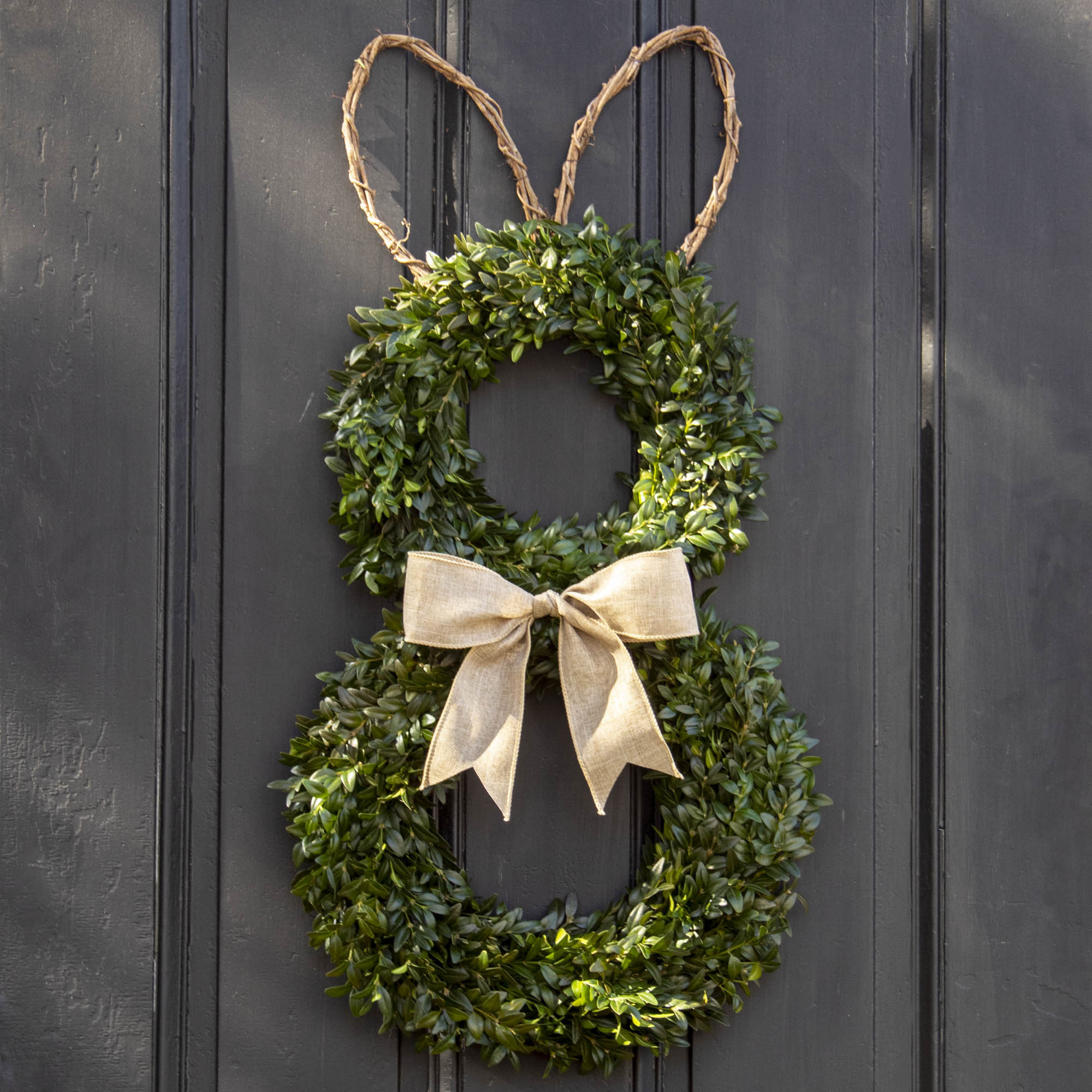 18 Inch Easter Bunny Wreath - Green Leaf Spring Decor With White Flowers & Burlap Bow