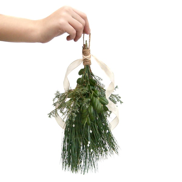 Mistletoe, Hanging Mistletoe, Farmhouse Decor, Holiday Decor, Real Boxwood, Christmas Ornament, Mistletoe Kissing Ball, Swag, Fresh Greenery