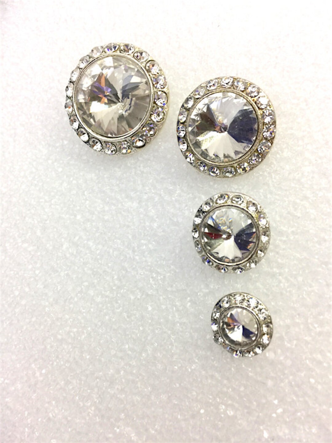 Unique Rhinestones Buttons With a Vintage Flare GB0218 SILVER - Etsy