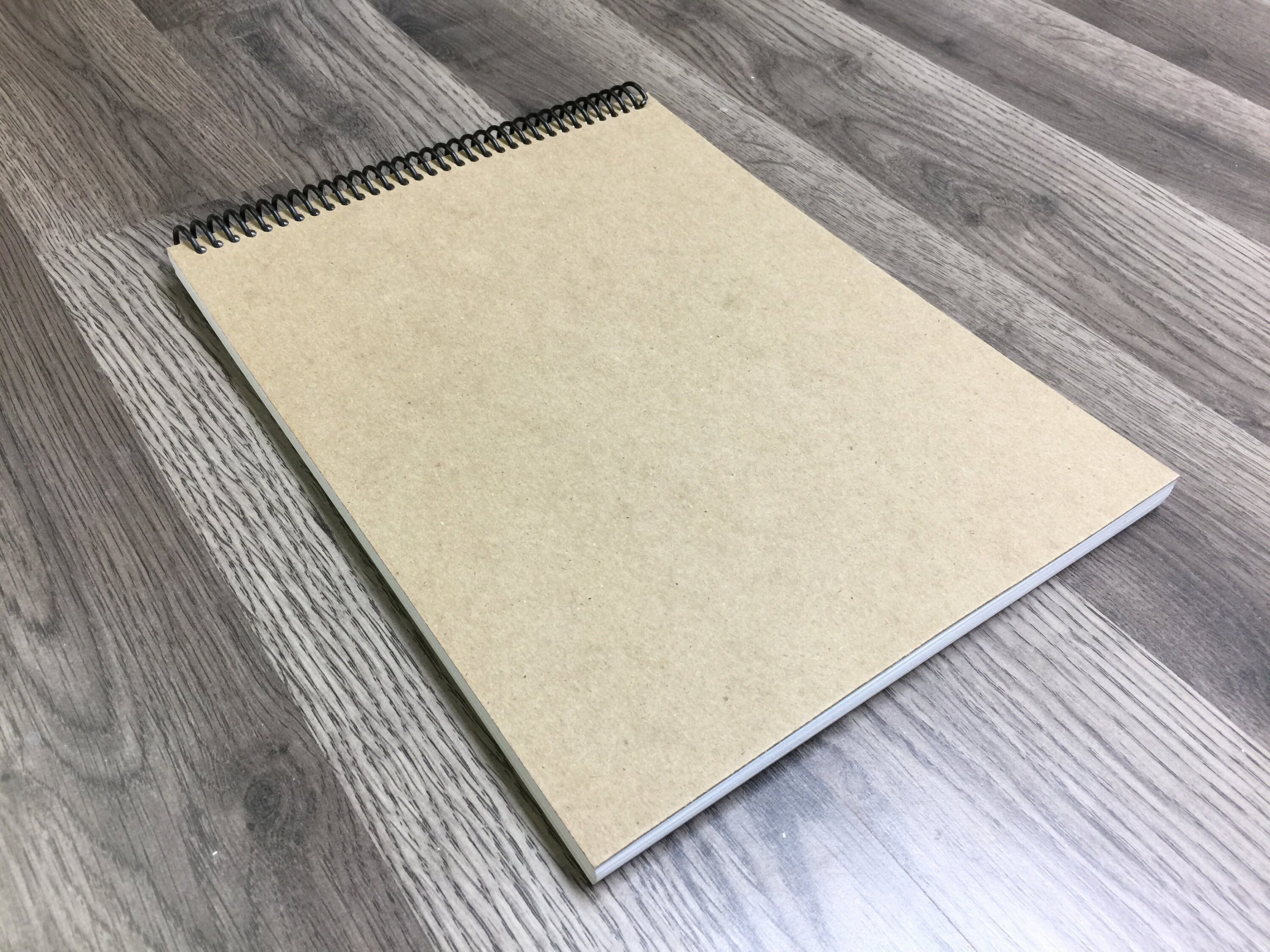 Simple Sketch Sketchbook : Spiral Bound MULTI-MEDIA Book (8.5 inch x 11 inch)