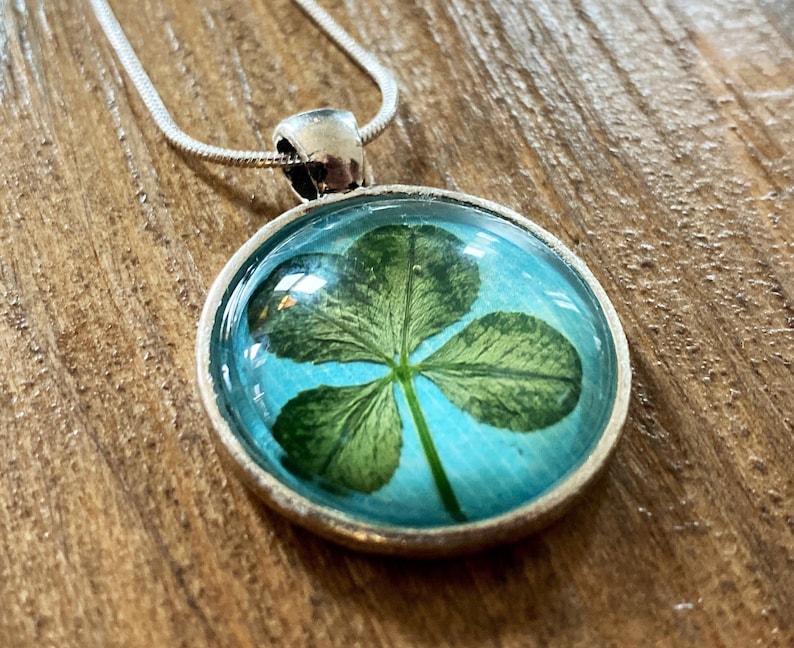 Collana vero quadrifoglio blu immagine 1