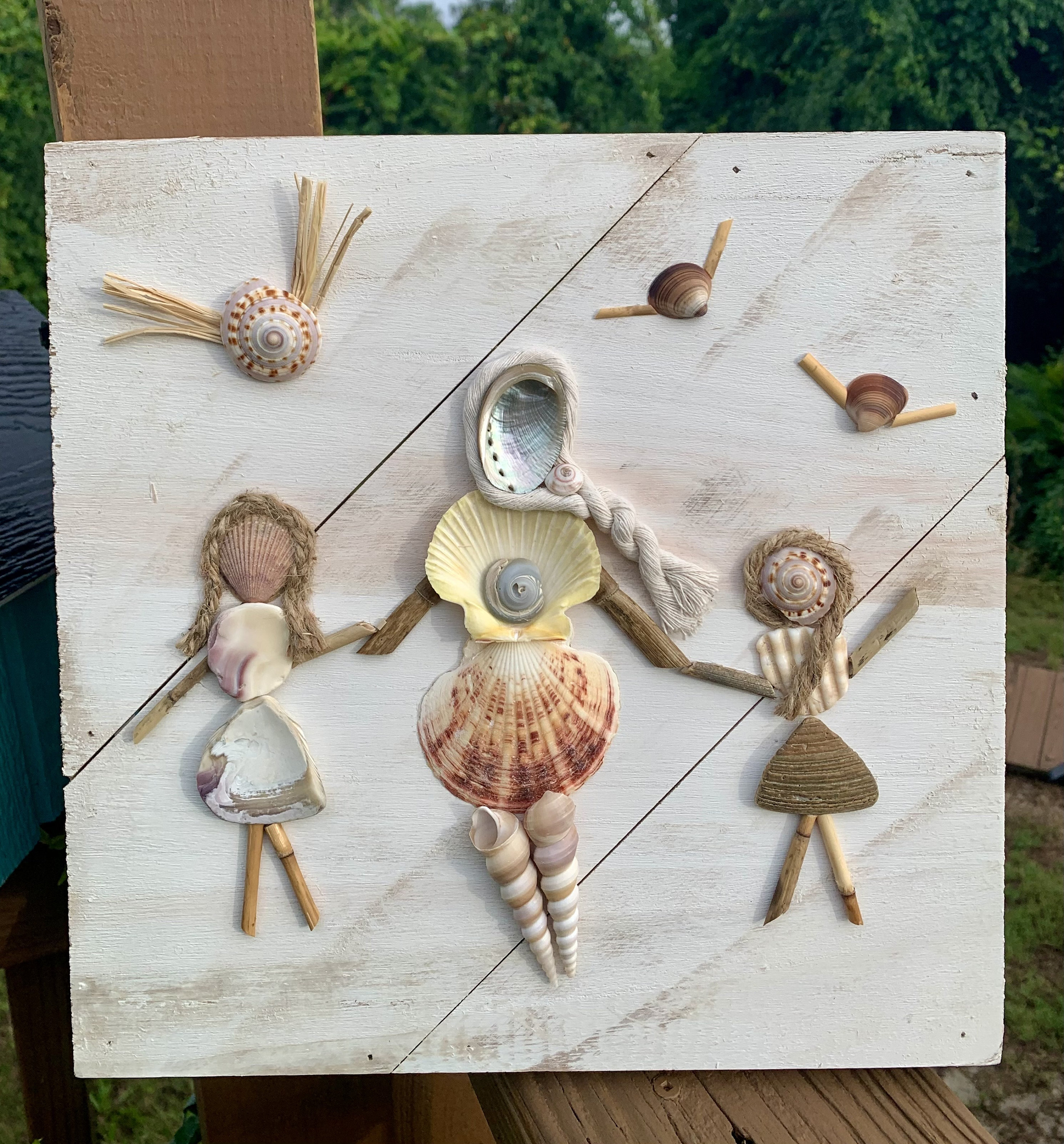 Seashell People Wall Art Decor / Grandmother / Mother & Daughters