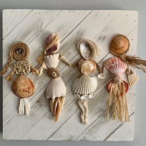 Seashell People Wall Decor / Shell Women Sisters Friends /Coastal Home Decor / Seashell Art Girlfriends / Personalized Gifts