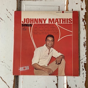 1967 Vintage Vinyl Album JOHNNY MATHIS Sings