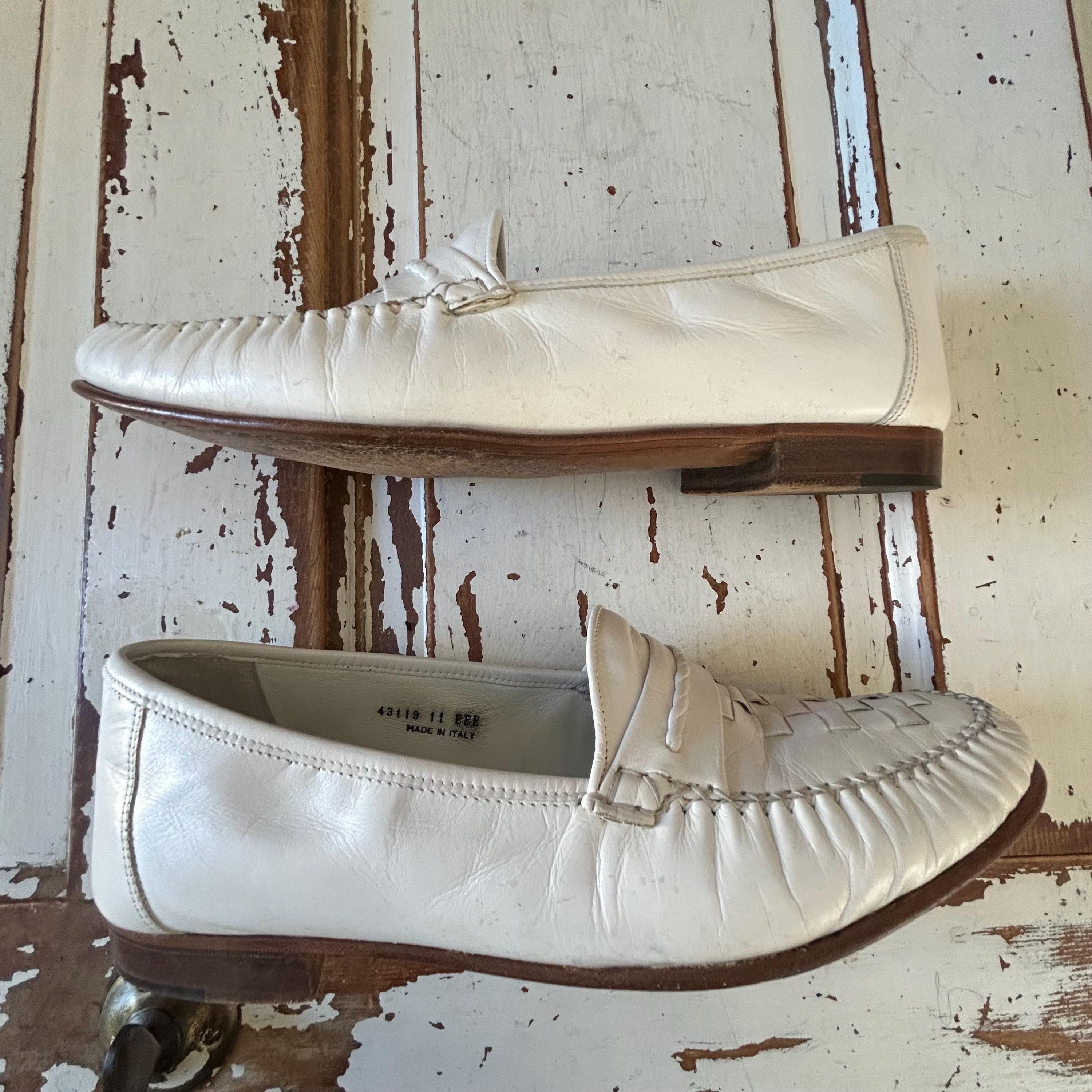 Vintage Florsheim White Leather Italian Made Loafers Mens  display picture 1