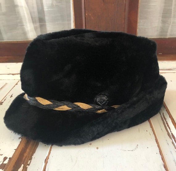 Vintage 1960’s Fur Hat