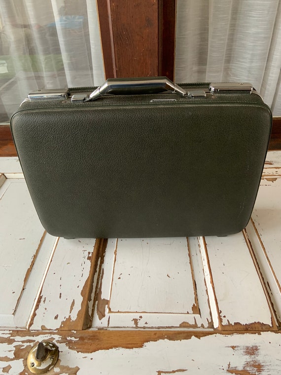 Vintage 1970’s American Tourister Tiara Briefcase