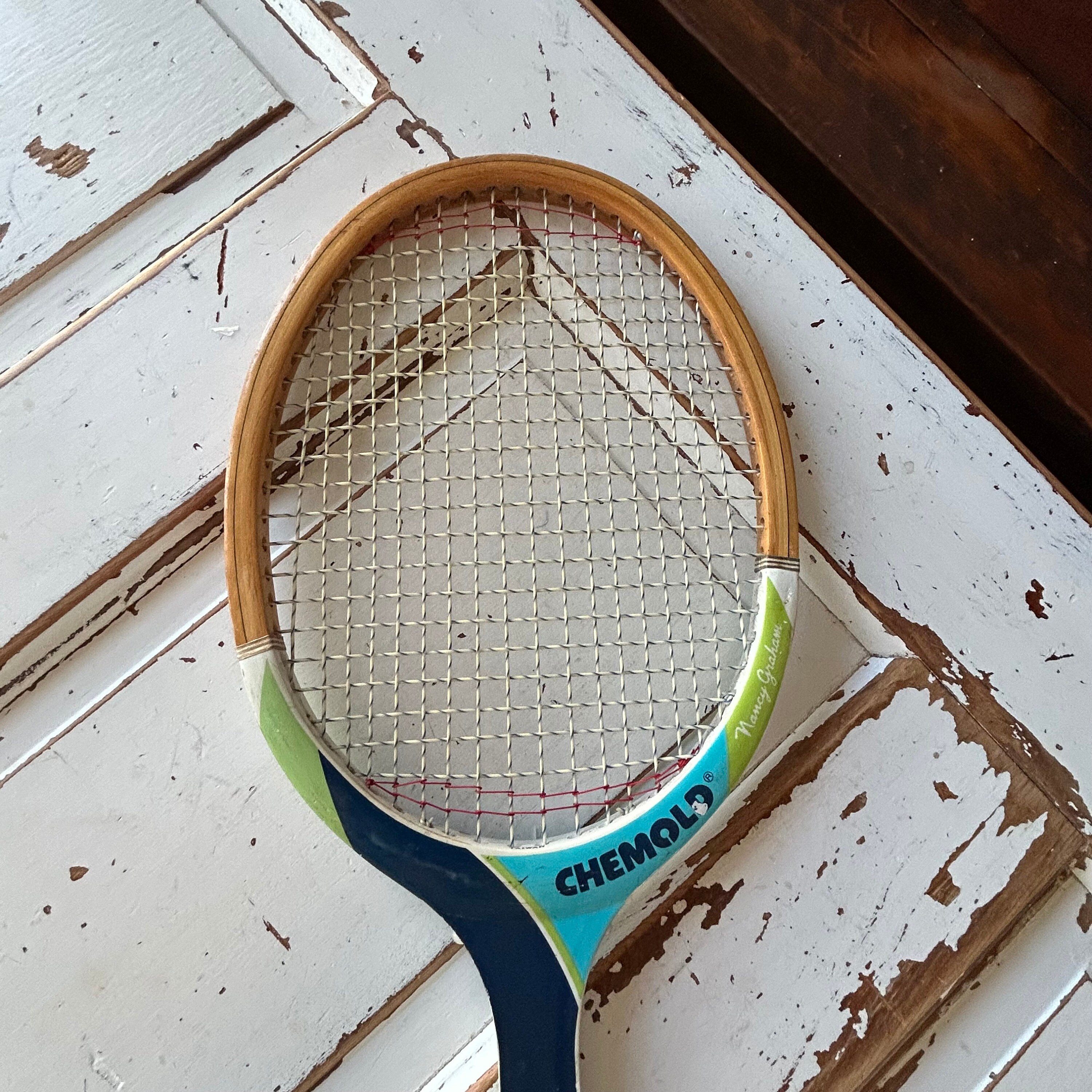 Raquette De Tennis Vintage Chemold – Cadre Bois Margaret Court Signature – Poignée 4 3/8"