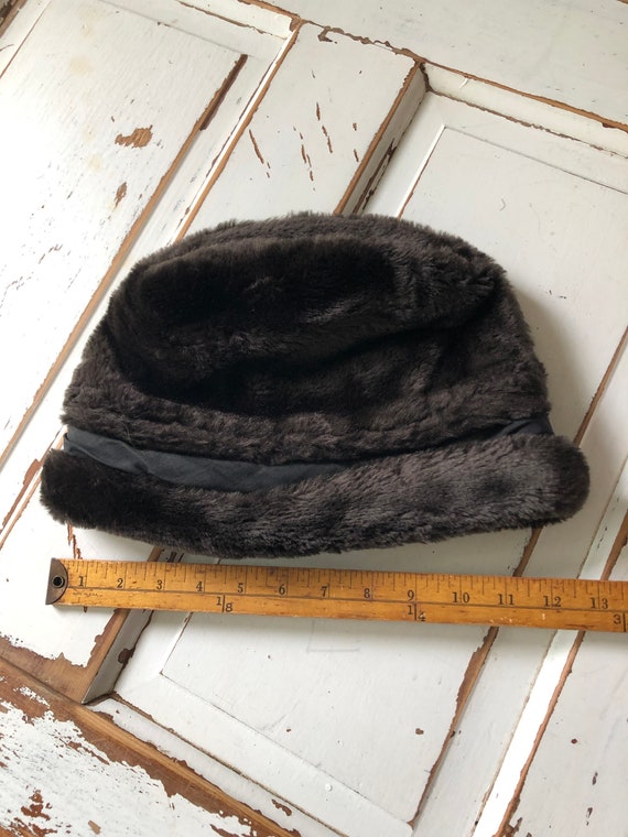 Vintage 1960’s Russian Style Faux Fur Hat - image 4