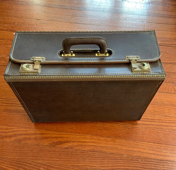 Vintage 1970’s Document Case Briefcase Lawyer Case
