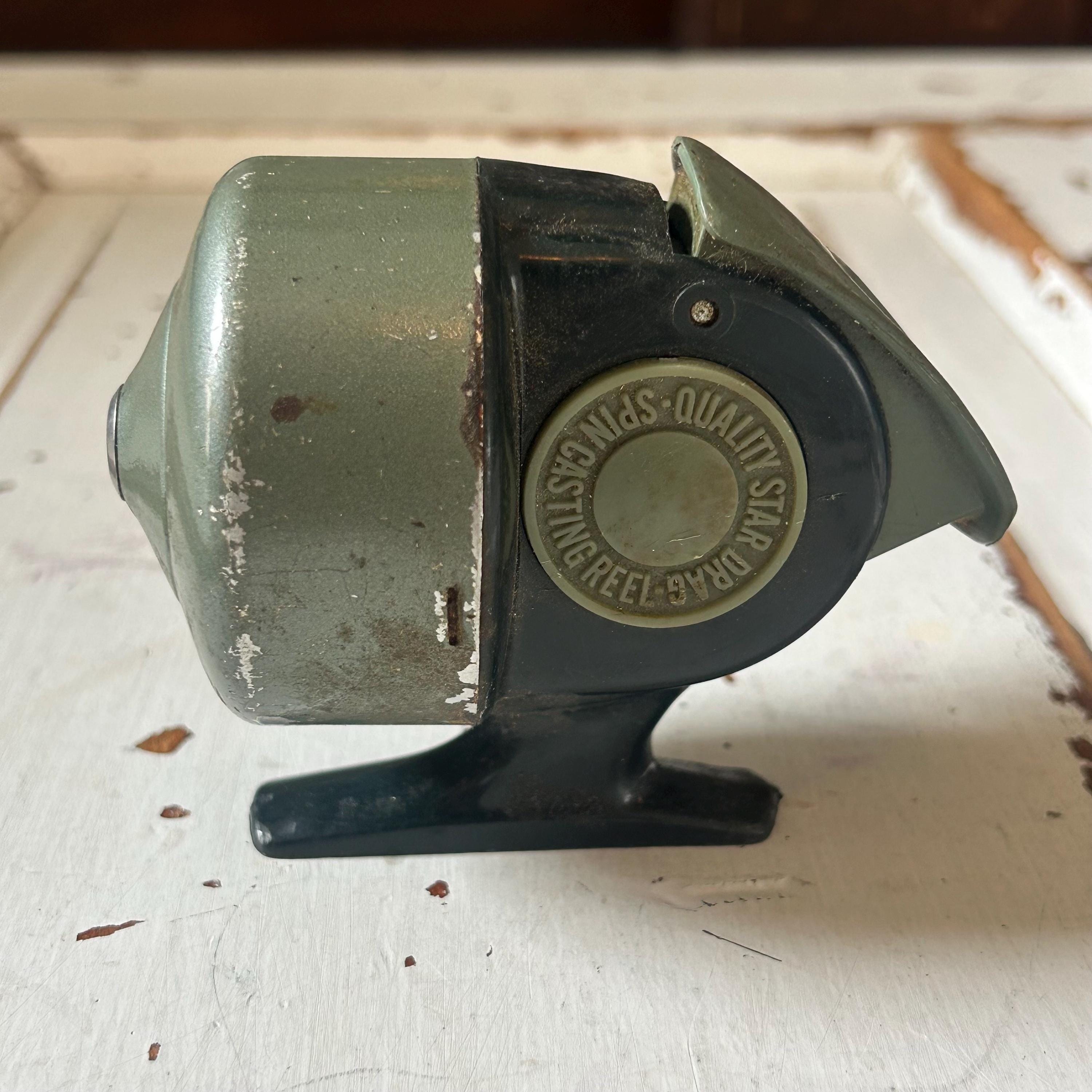 3 Vintage 1950's or 1960's Spin Casting Fishing Reels for Display or Parts - Etsy 3 Vintage 1950's or 1960's Spin Casting Fishing Reels for Display or Parts - Etsy