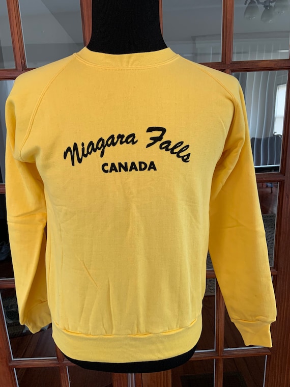 Vintage 1990’s Niagara Falls Sweater