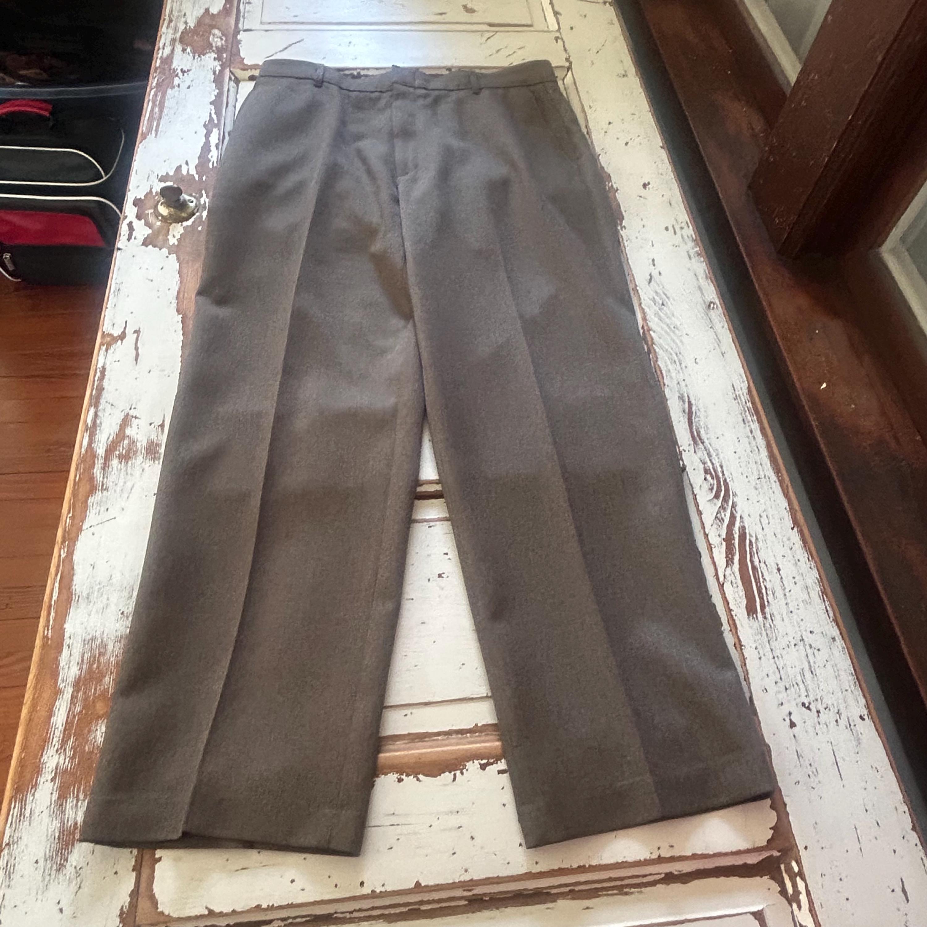 Vintage 1980's or 1990's Levi's ACTION SLACKS Polyester