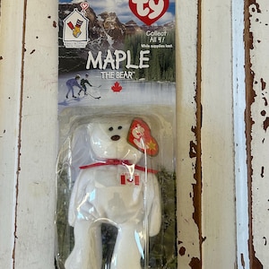 Maple The Bear-1996 McDonalds Ty Beanie Baby with Date Errors 1993 OakBrook IL