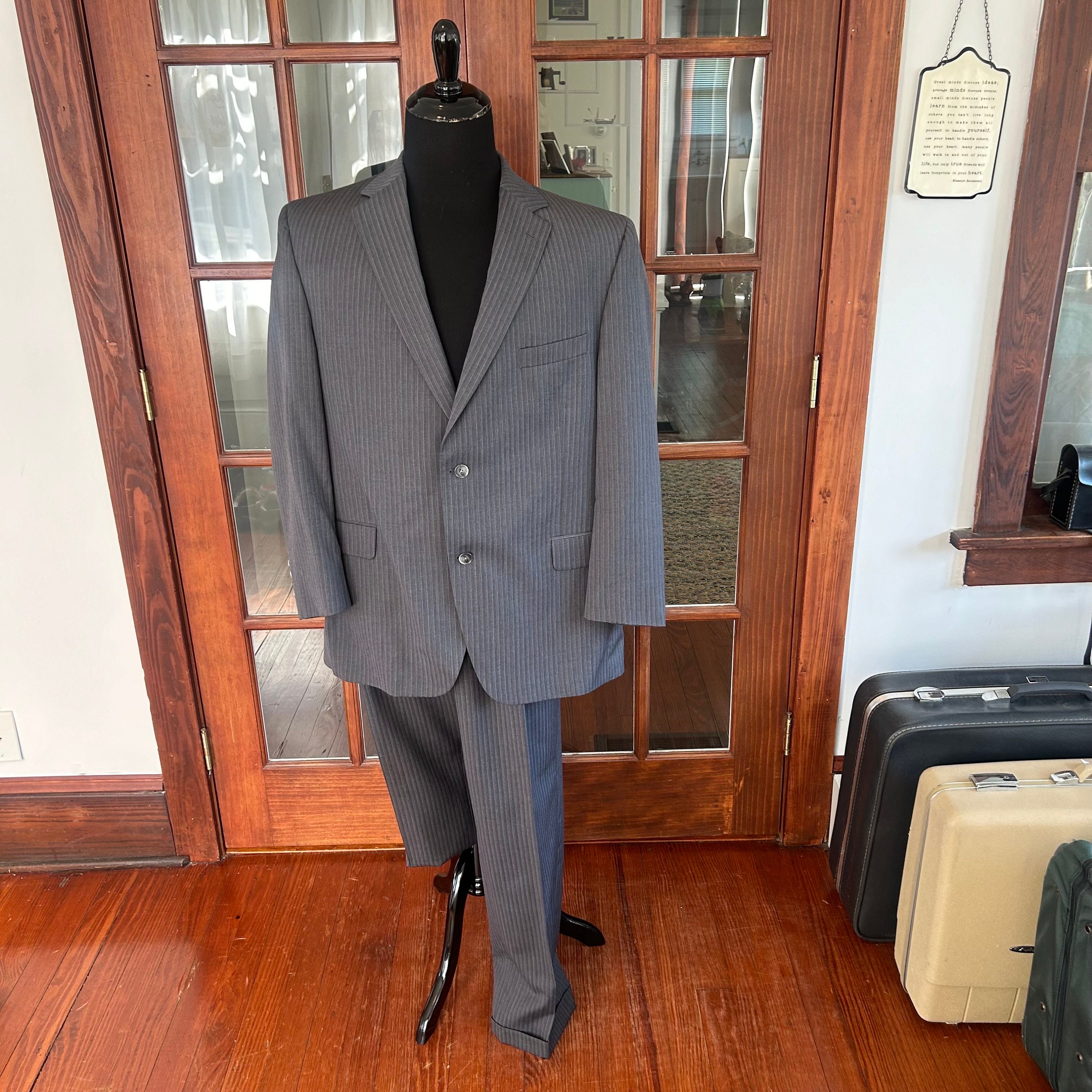 Vintage 1990's Jack Victor Valentino CT Suit Charcoal Gray