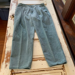 Vintage 1990’s Gulf Traders Retro Pleated Pants