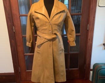 Vintage 1960s 70s Hovland Swanson Red Nylon Trench Coat // Size