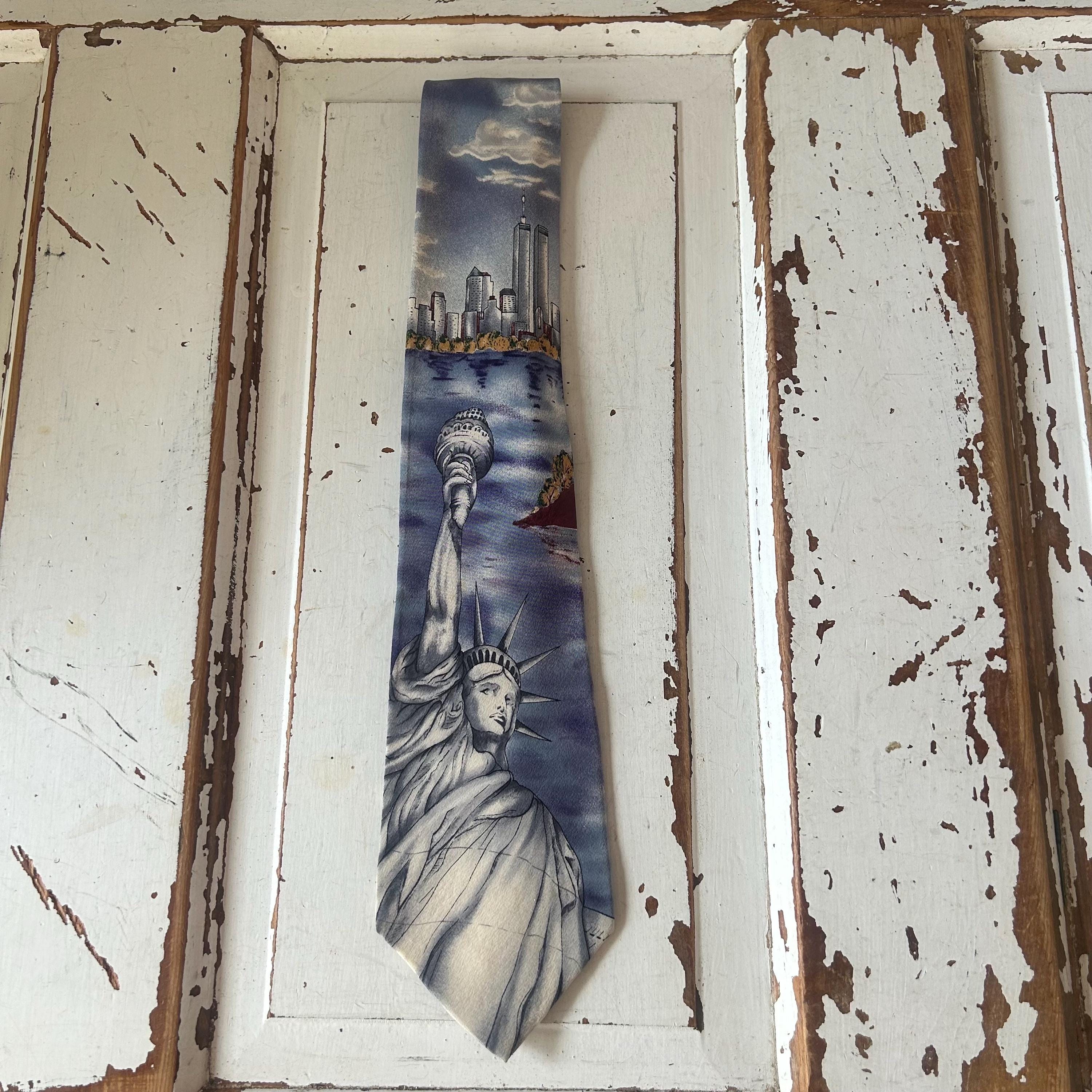 Vintage 1993 Statue of Liberty Twin Towers World Trade Center Tie