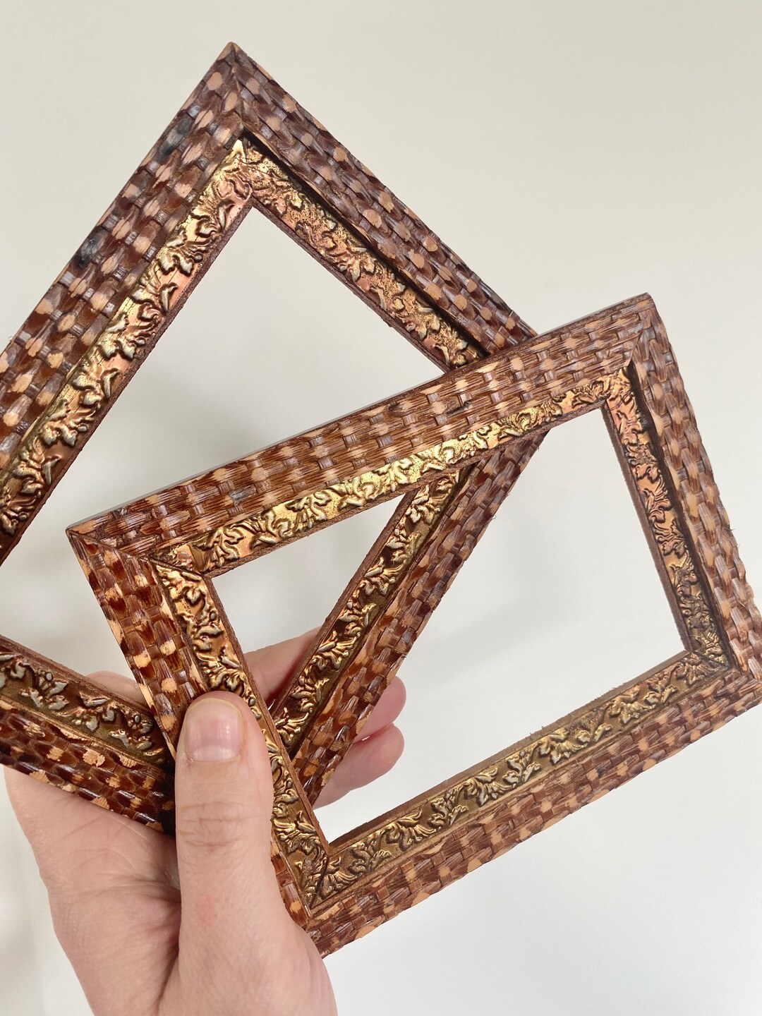 Vintage Carved Wood Frame Rustic 3.5 X5 Art Picture Photo Framing