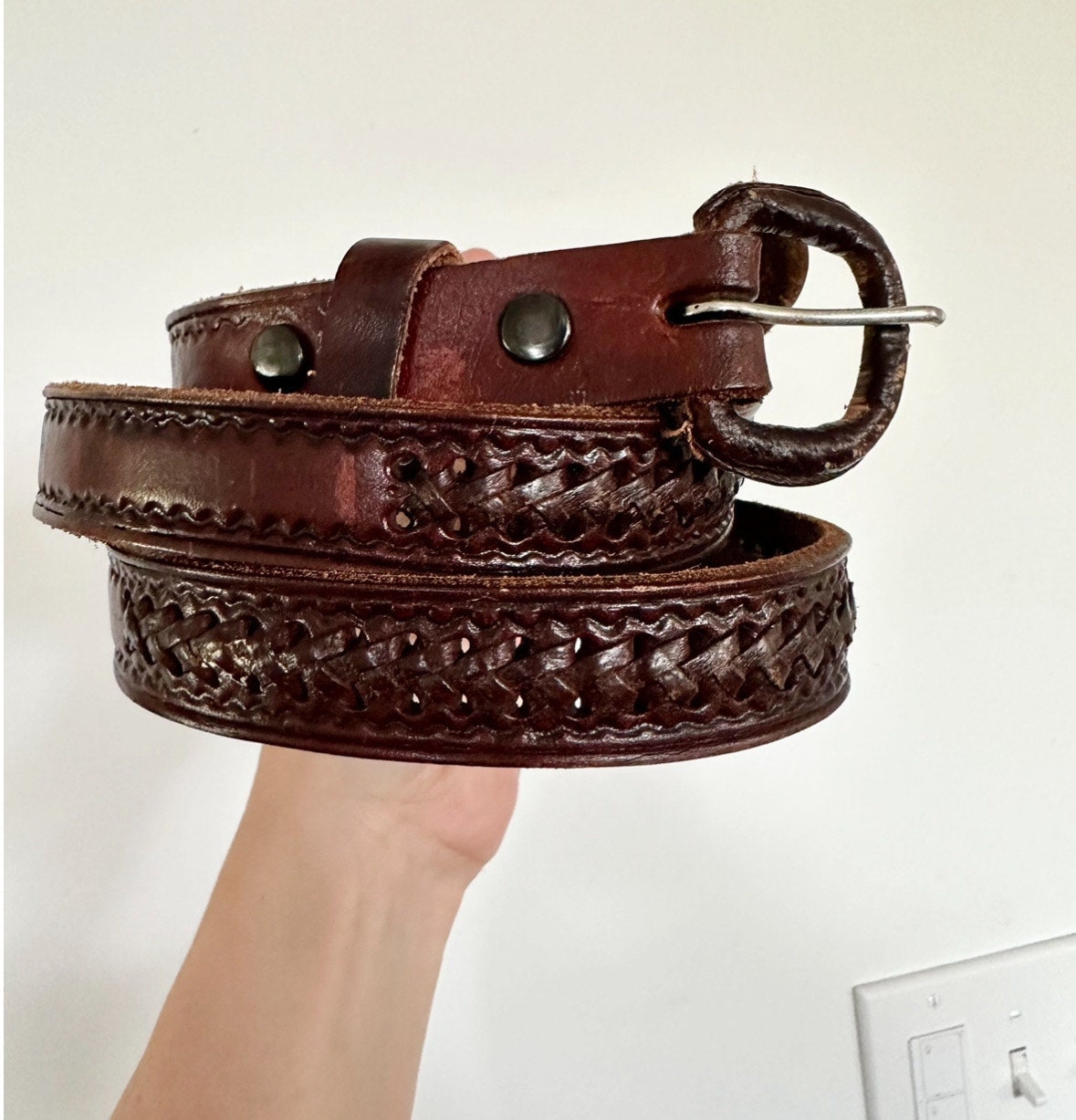 Vintage Carved Belt Leather Brown Natural Neutral Woven  display picture 2