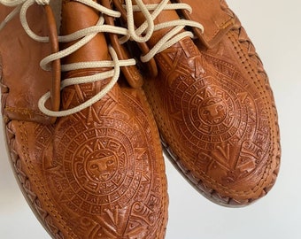 Vintage handmade shoes handmade carved leather huaraches- SEE SIZE info on description