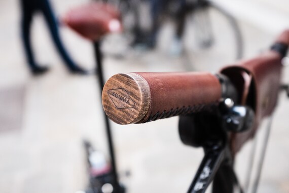 bicycle leather grips