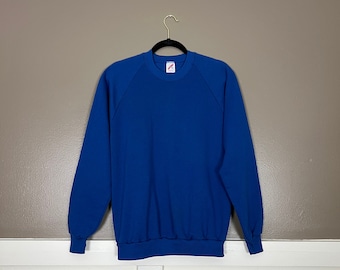 JERZEES Blue Sweatshirt, 1990s Vintage Blank Crewneck Pullover Raglan Sleeve Sweatshirt, Size Extra Large (XL)