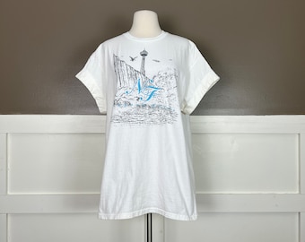 1990s Niagara Falls T-Shirt, White, Vintage Graphic Tee, Single Stitch T-Shirt, Fruit of the Loom, Size Extra Large (XL)