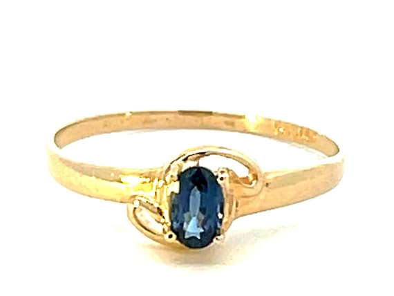 Sapphire Ring in 14k Yellow Gold - image 1