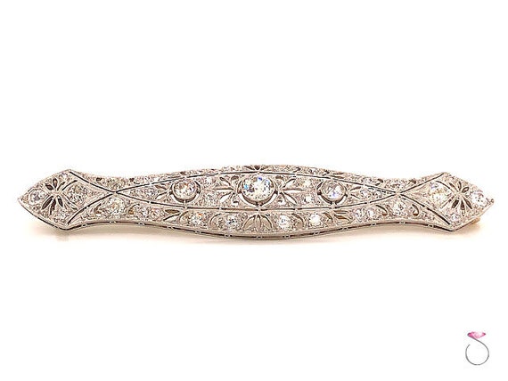 Art Deco Diamond Brooch in Platinum, 3.10 Carats - image 1