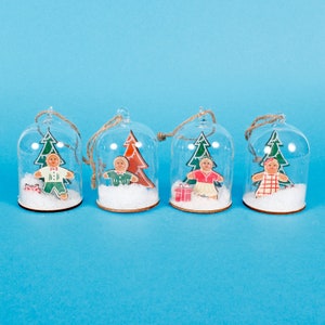 Gingerbread Glass Dome Set of 4 3D Shaped Christmas Tree Hanging Decoration Festive Novelty Ornament Gift Cute Personalised Name Charm