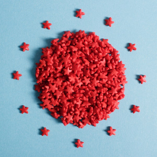 Red Stars Confetti Sprinkles Cake Decorations Birthday Suitable for Vegans Gluten Free Shapes Cupcakes Baking Natural Ingredients