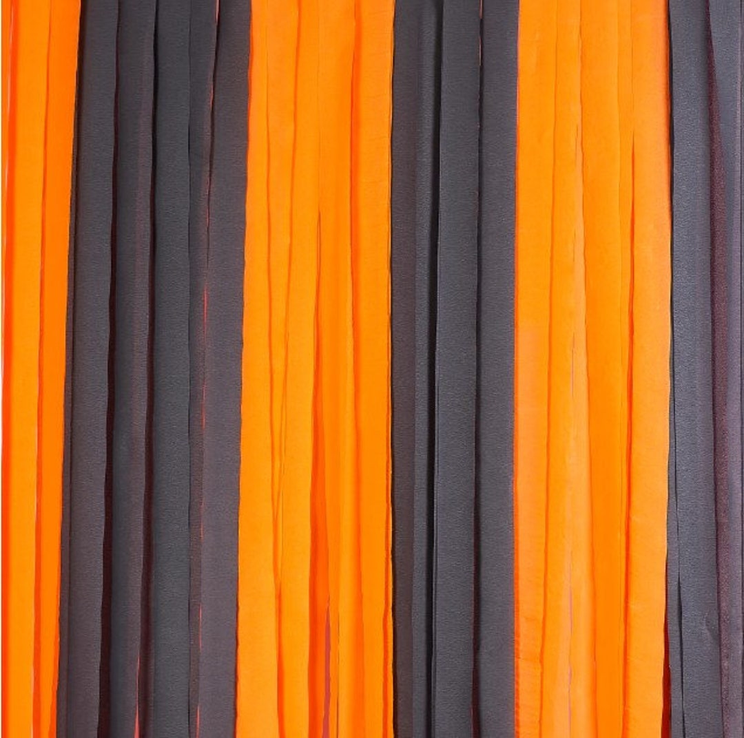 Halloween Party Supplies - 8 Rolls Black Orange Crepe Paper Streamers  Tassels St