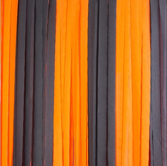 Black Orange Purple Streamers, 3 Rolls Party Decoration Crepe Paper Kit,  Halloween Streamer Hanging Garland for Theme Party Backdrops Decoration