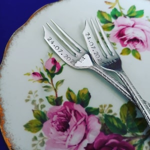 Pair of Wedding cake forks. Mr and Mrs. Wedding Date. Vintage. Personalised handstamped gift, keepsake. His Hers, Bride Groom. silver plate