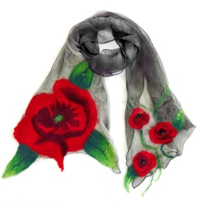 Women&#39;s nuno felt scarf with red poppies