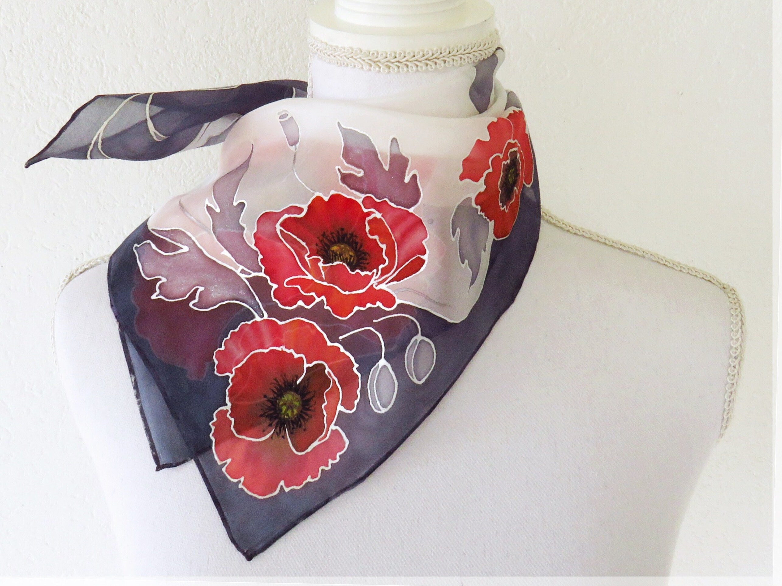 Sciarpa Vintage Con Fiori Di Papavero Di Marc Laury Paris: Poliestere Rosso, Nero E Bianco - Italia - Foto 13