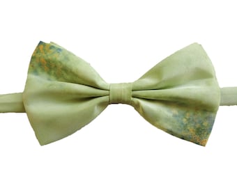 Sage green men's bow tie, customizable with name, hand painted