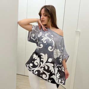 Gray women's blouse with baroque print, hand painted silk blouse for women, baroque dress for girls, art shirt, baroque wedding image 5