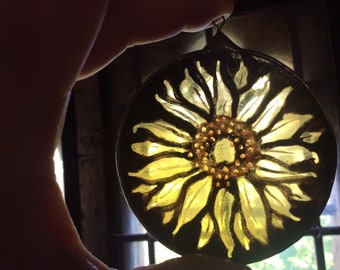 Adorable sunflower window ornament to catch light
