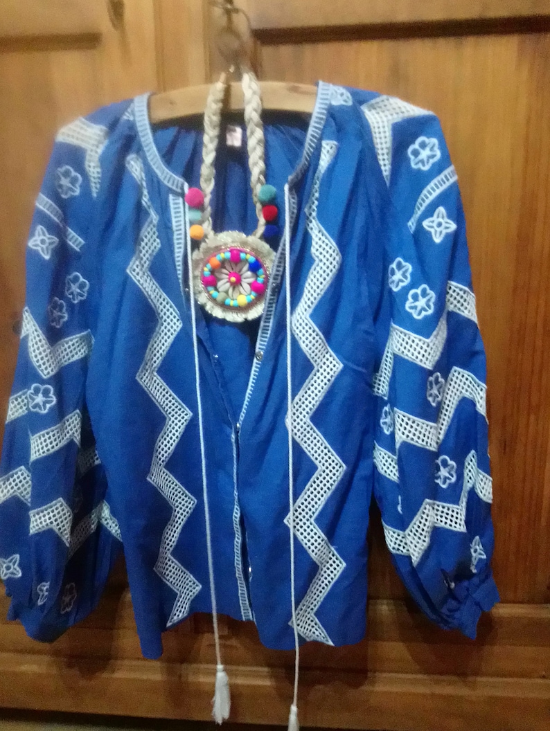 Boho blouse embroidered cotton jacket.