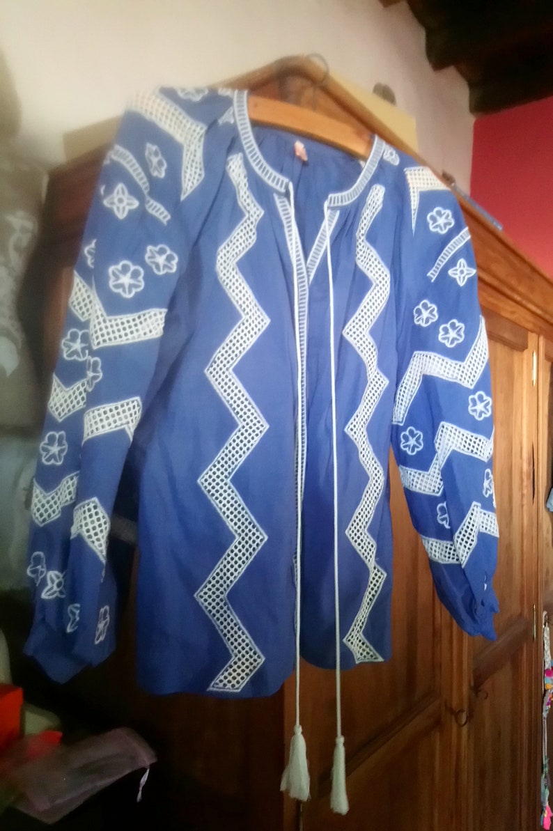 Boho blouse embroidered cotton jacket.