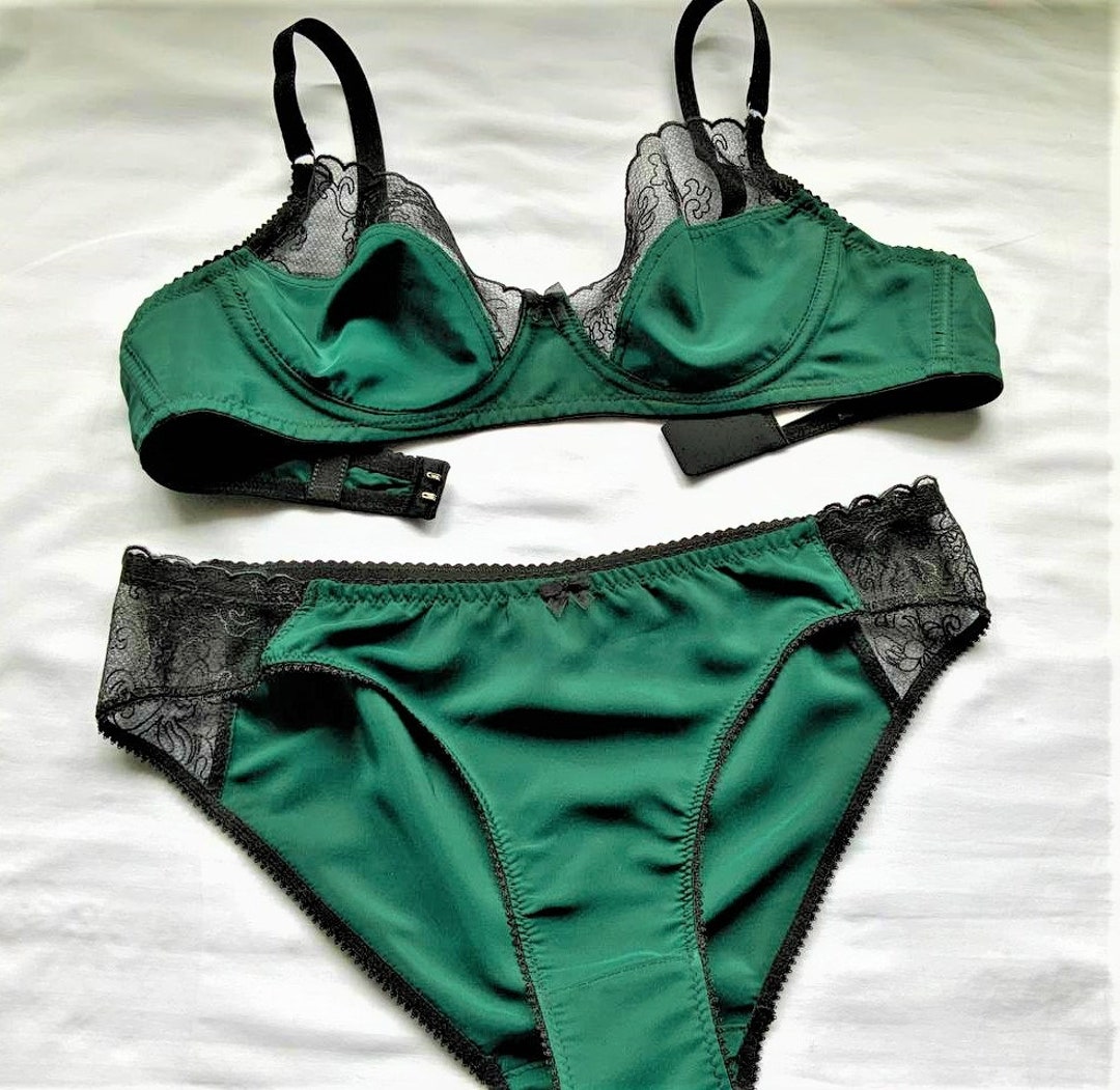 Emerald Silk Lingerie Set, Silk Satin Bra and Panties in Green Colors -   Sweden