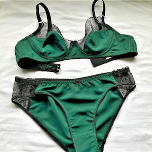 Emerald silk lingerie set, Silk satin bra and panties in green colors