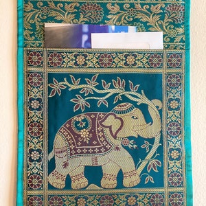 Wand Dekor Wandbehang Dekorativer Organizer Mail Halter Briefhalter Seide Tapisserie 1 Tasche Elefant Dekor Grün Braun Wohnkultur Geschenk